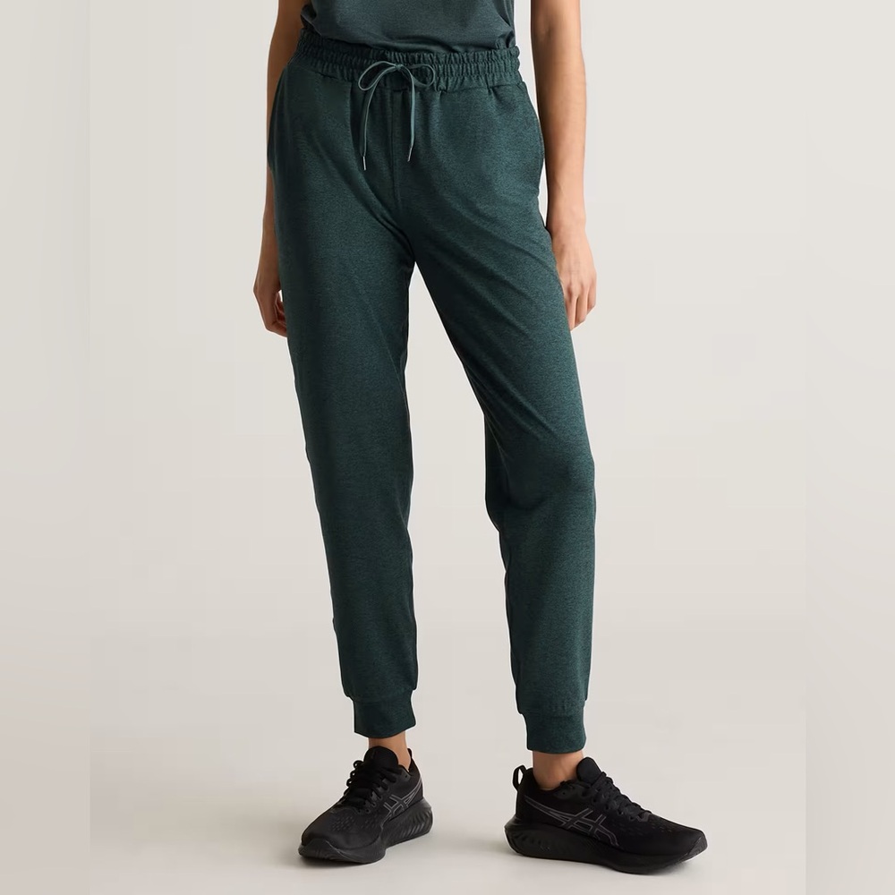 NWOT Quince Flowknit Mid-Rise Jogger Heather Green Sz L inseam 27.5” Sold Out
